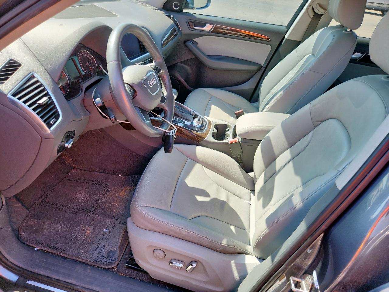 AUDI Q5 PREMIUM PLUS