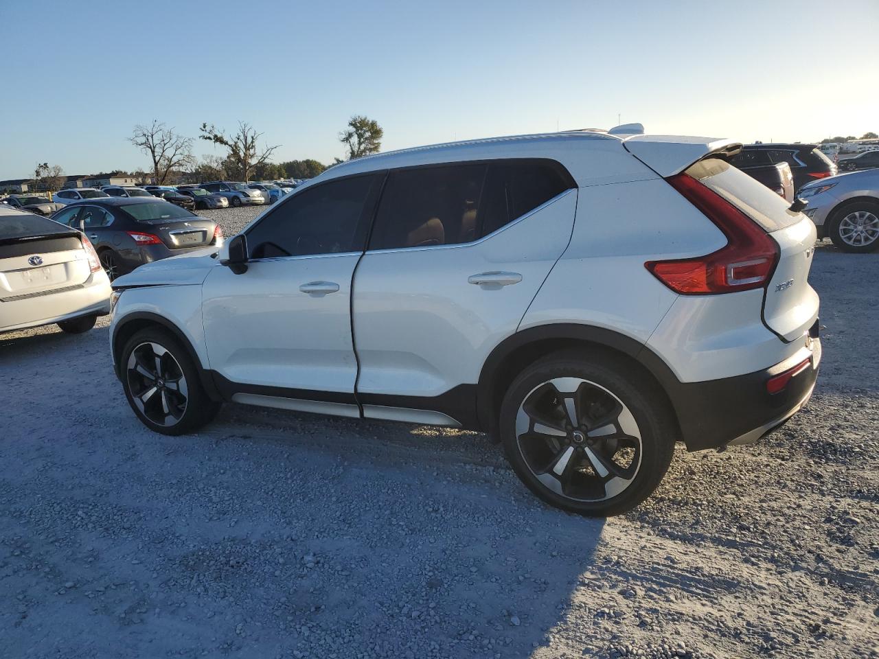 VOLVO XC40 T5 INSCRIPTION
