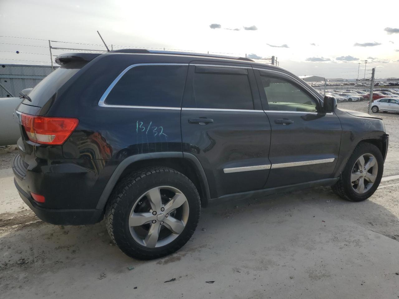 JEEP GRAND CHEROKEE LAREDO