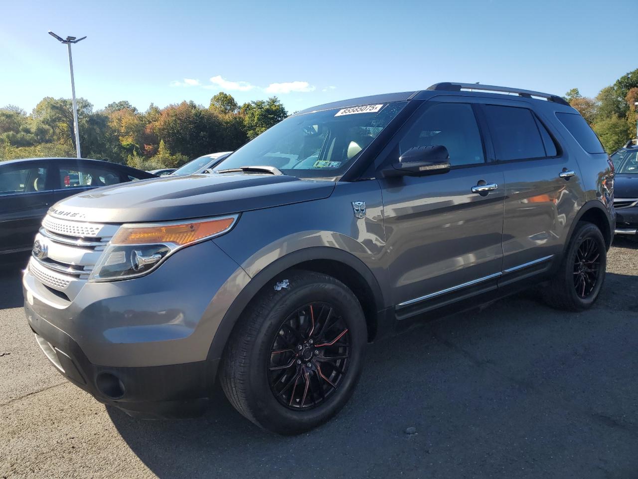  Salvage Ford Explorer