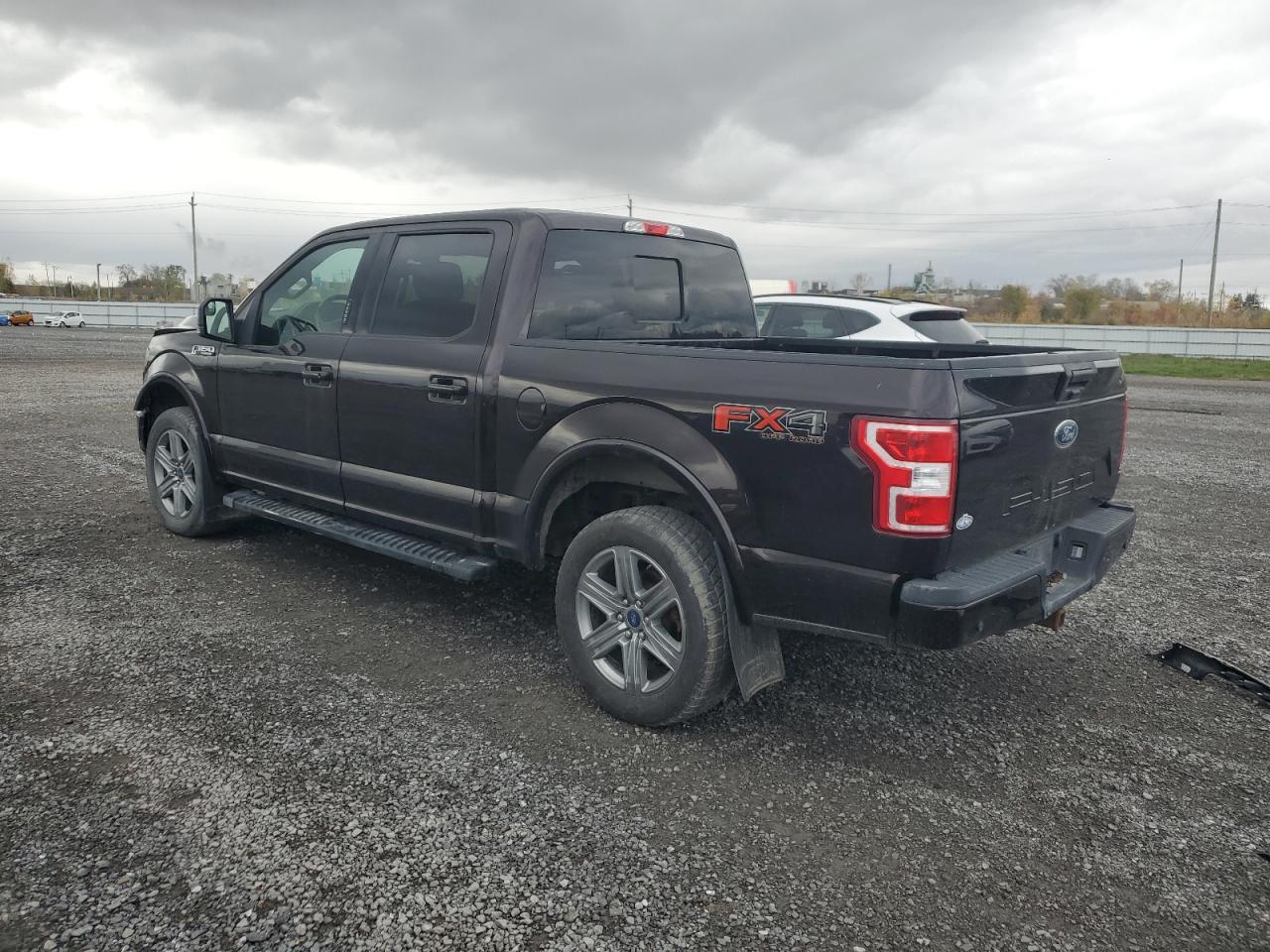 FORD F-150 SUPERCREW