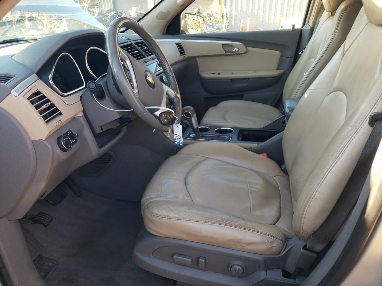 Lot #3284017824 2009 CHEVROLET TRAVERSE L