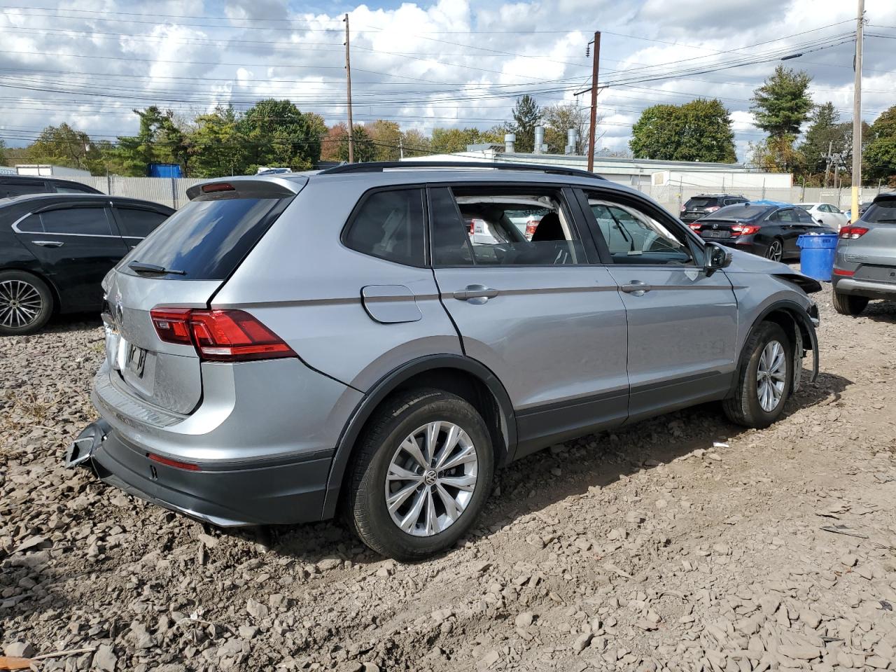 VOLKSWAGEN TIGUAN S