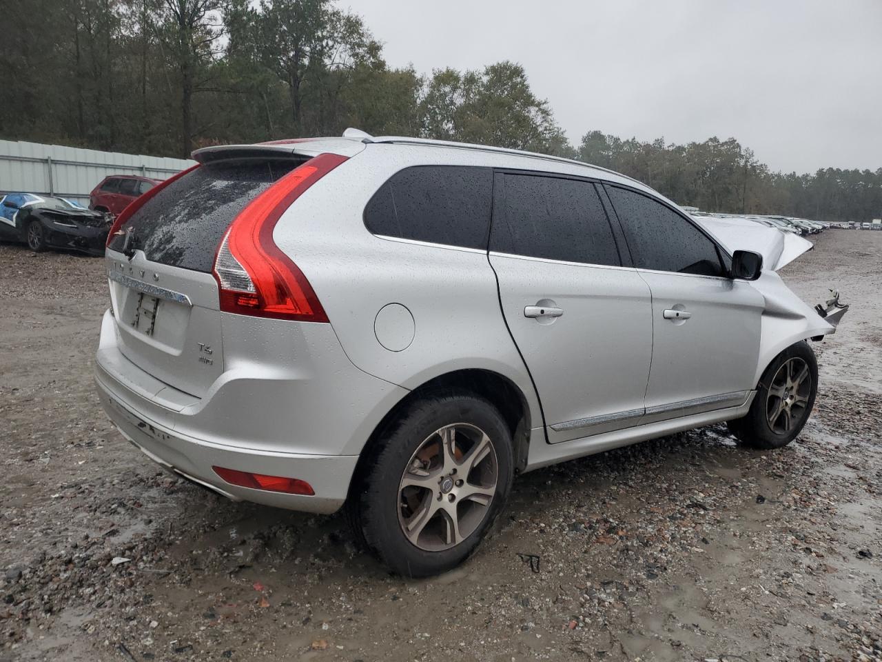 VOLVO XC60 T6 PREMIER