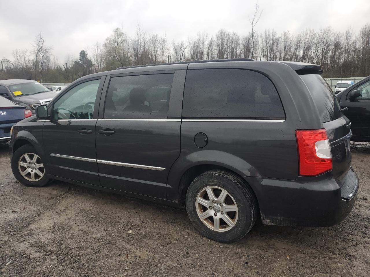 CHRYSLER TOWN & COUNTRY TOURING