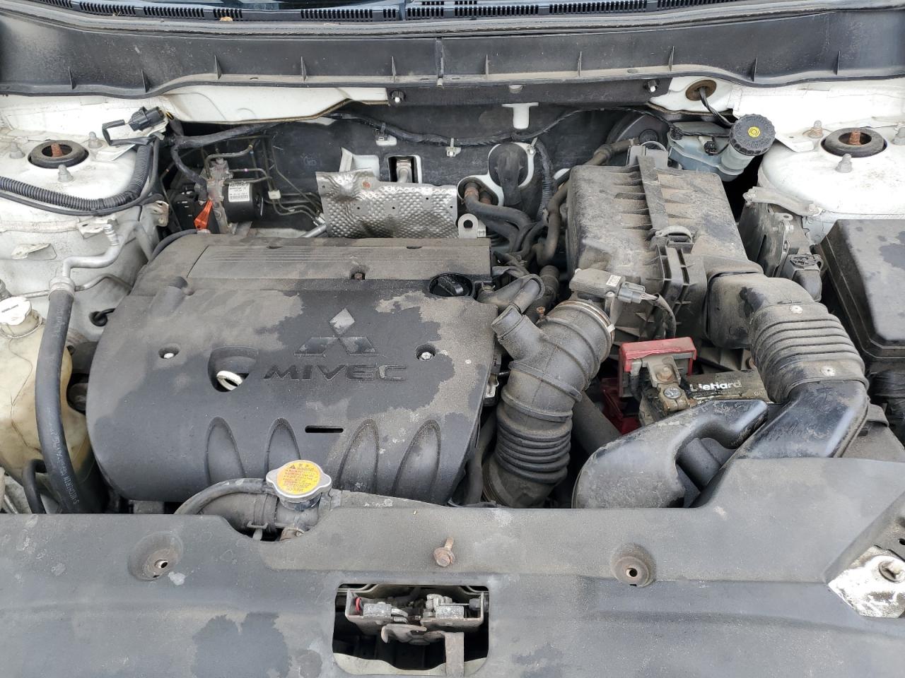 MITSUBISHI OUTLANDER ES