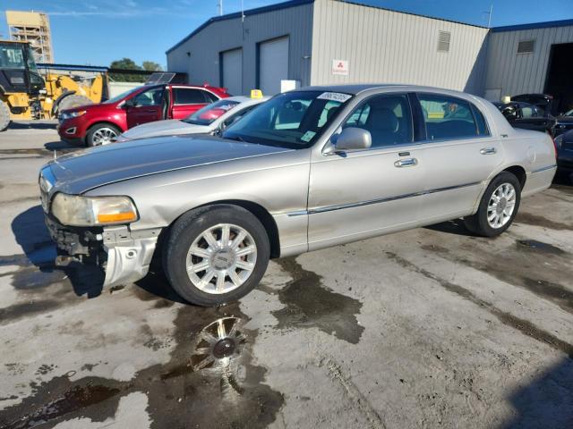 LINCOLN TOWN CAR S