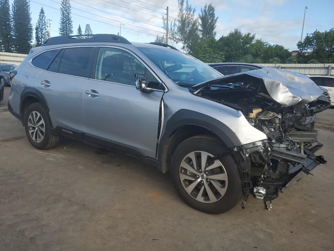 SUBARU OUTBACK PREMIUM