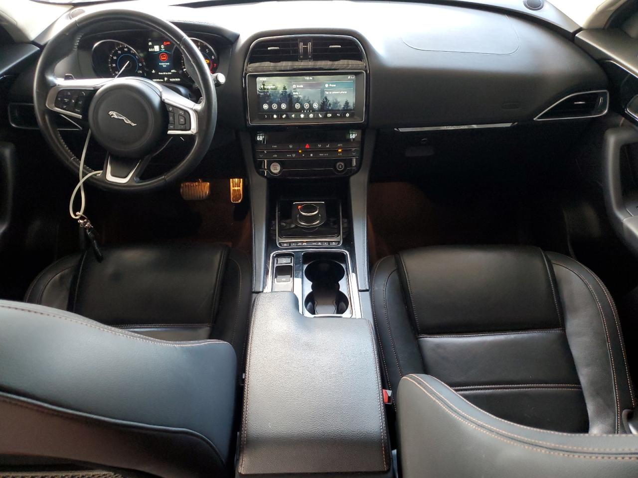 JAGUAR F-PACE PRESTIGE