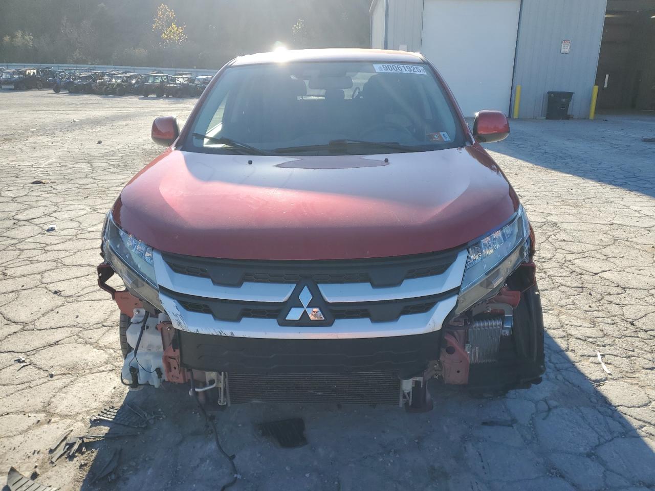 MITSUBISHI OUTLANDER ES