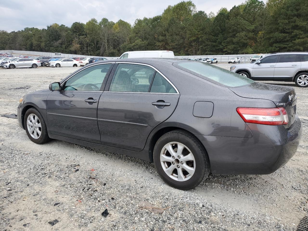 TOYOTA CAMRY BASE