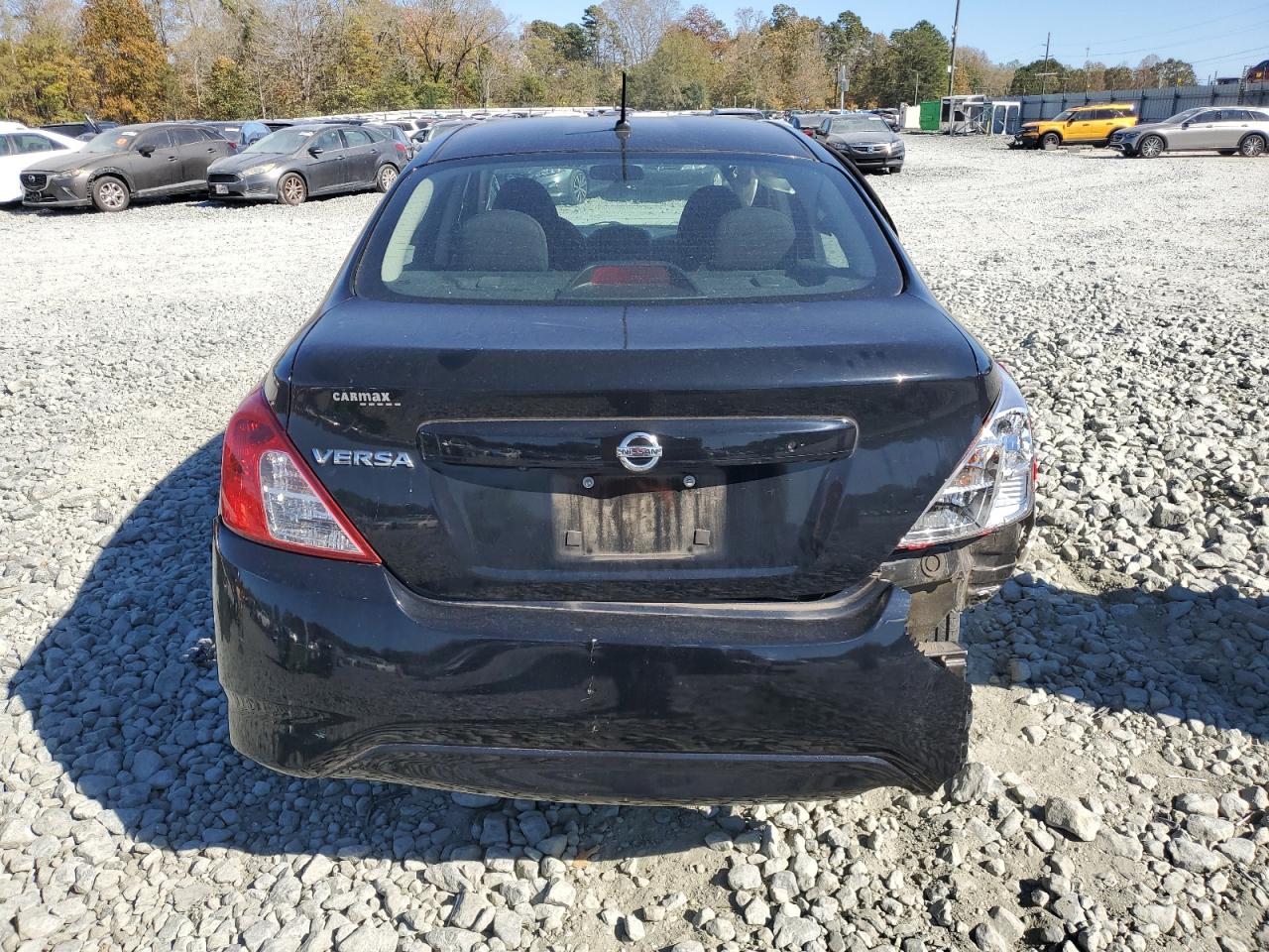NISSAN VERSA S