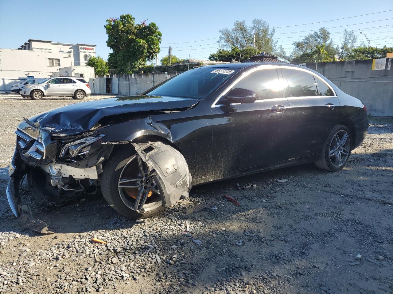 MERCEDES-BENZ E-CLASS 300