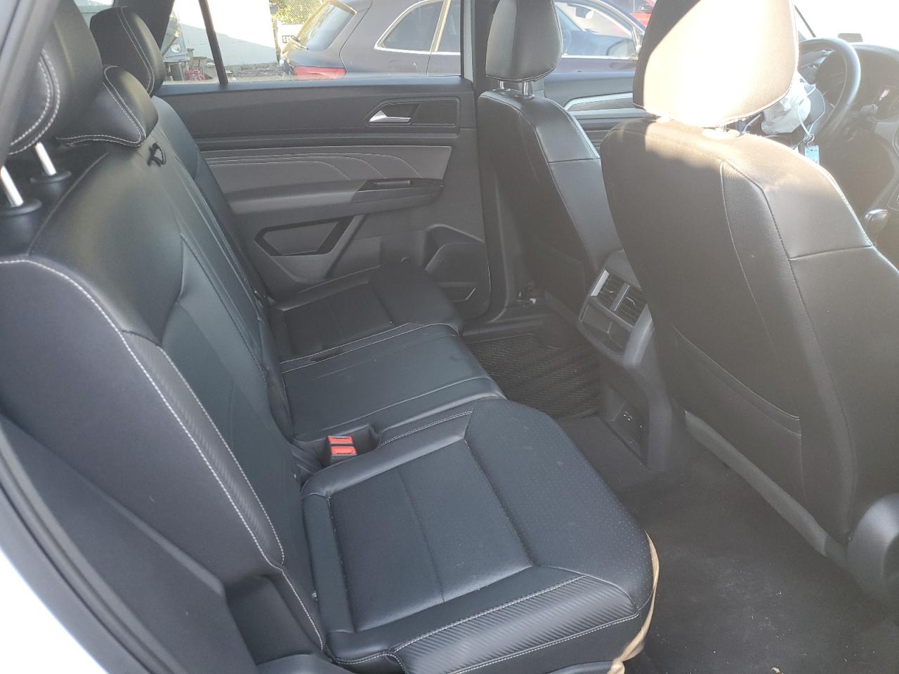 VOLKSWAGEN ATLAS CROSS SPORT SE