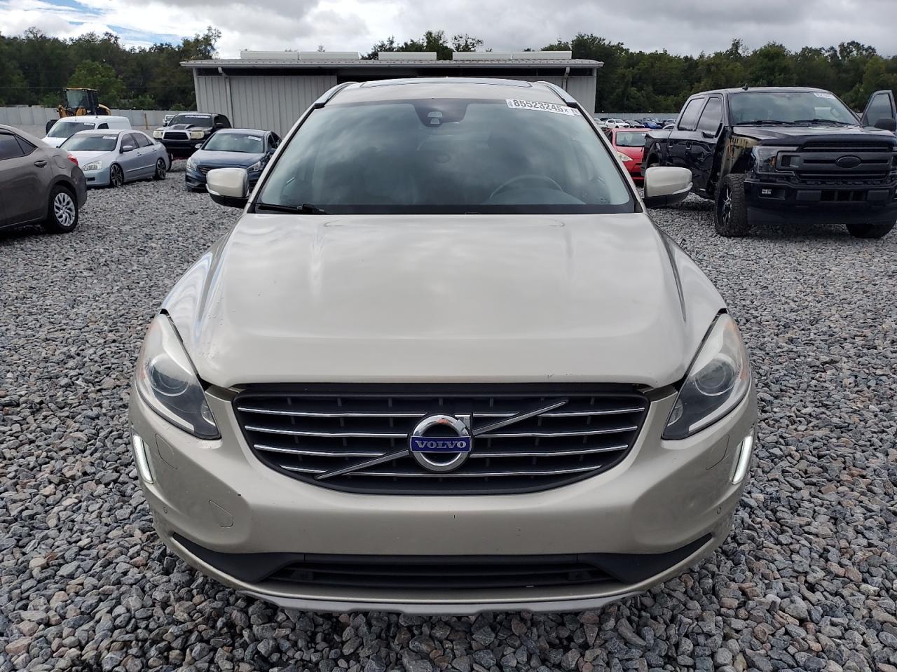 VOLVO XC60 T5 INSCRIPTION