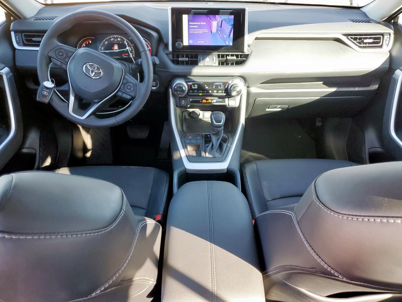 TOYOTA RAV4 XLE PREMIUM