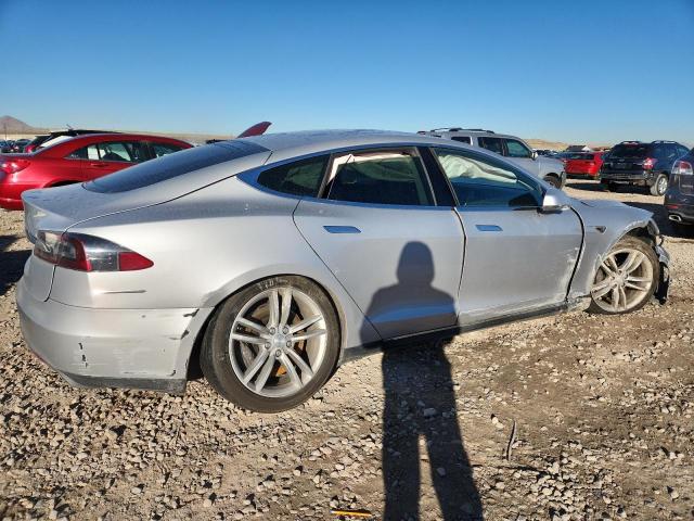 2013 TESLA MODEL S - 5YJSA1AG2DFP09401