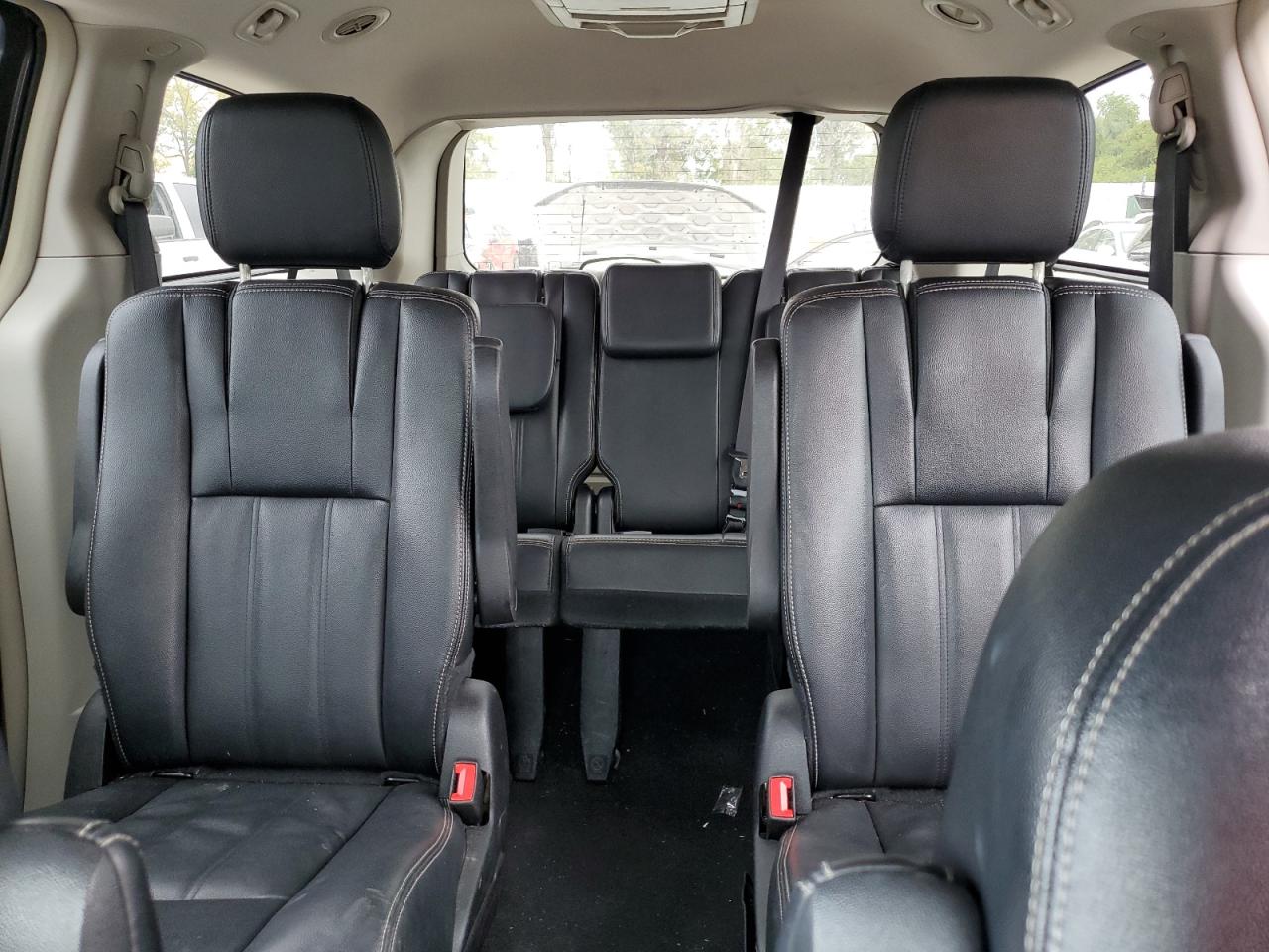 CHRYSLER TOWN & COUNTRY TOURING