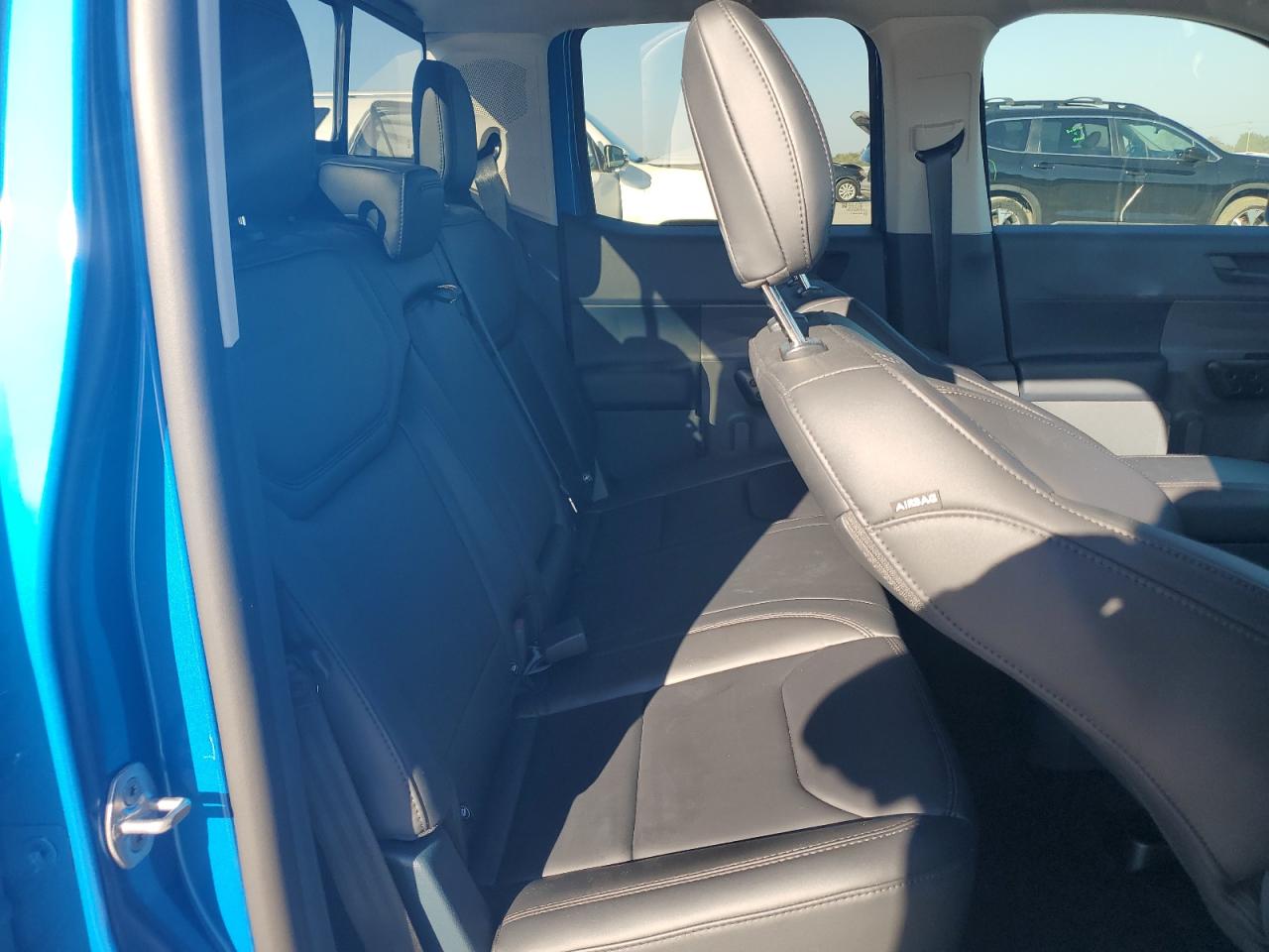 FORD MAVERICK LARIAT