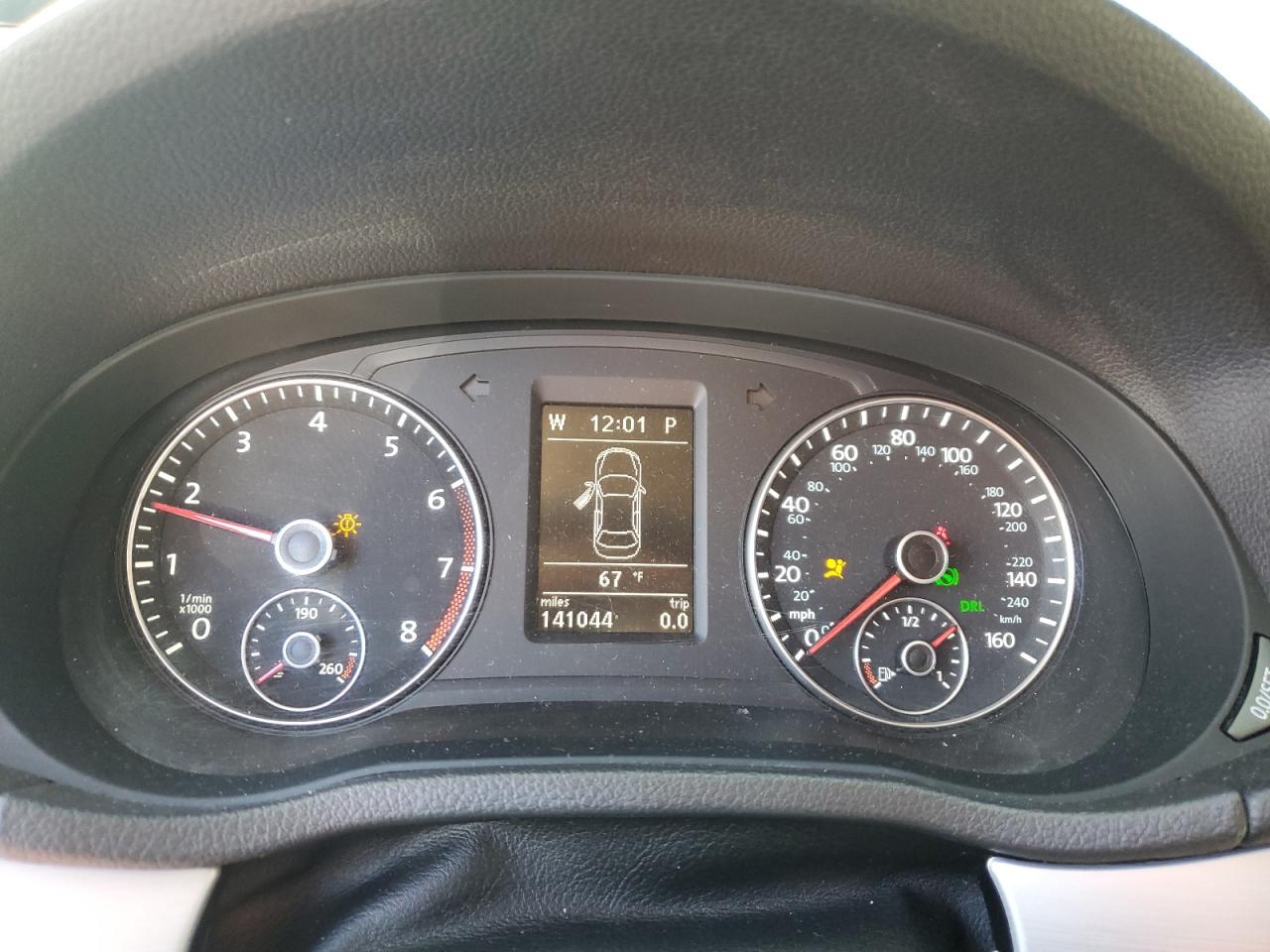 VOLKSWAGEN PASSAT SE