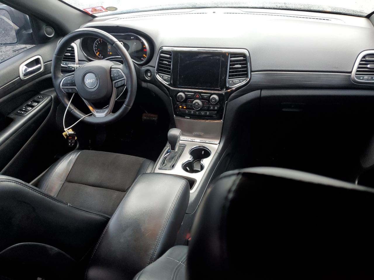 JEEP GRAND CHEROKEE LAREDO