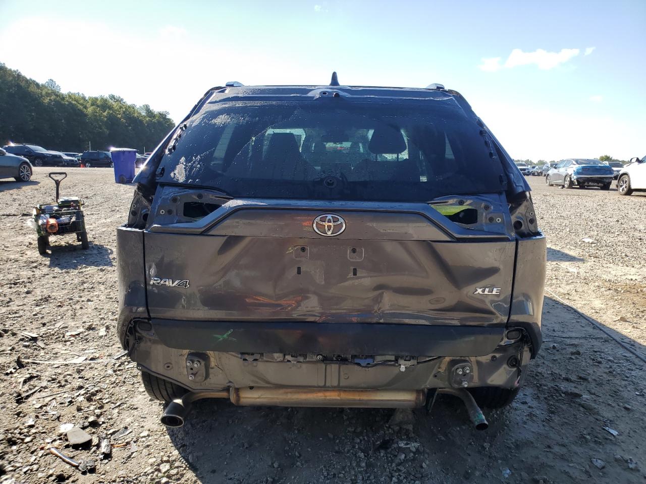 TOYOTA RAV4 XLE