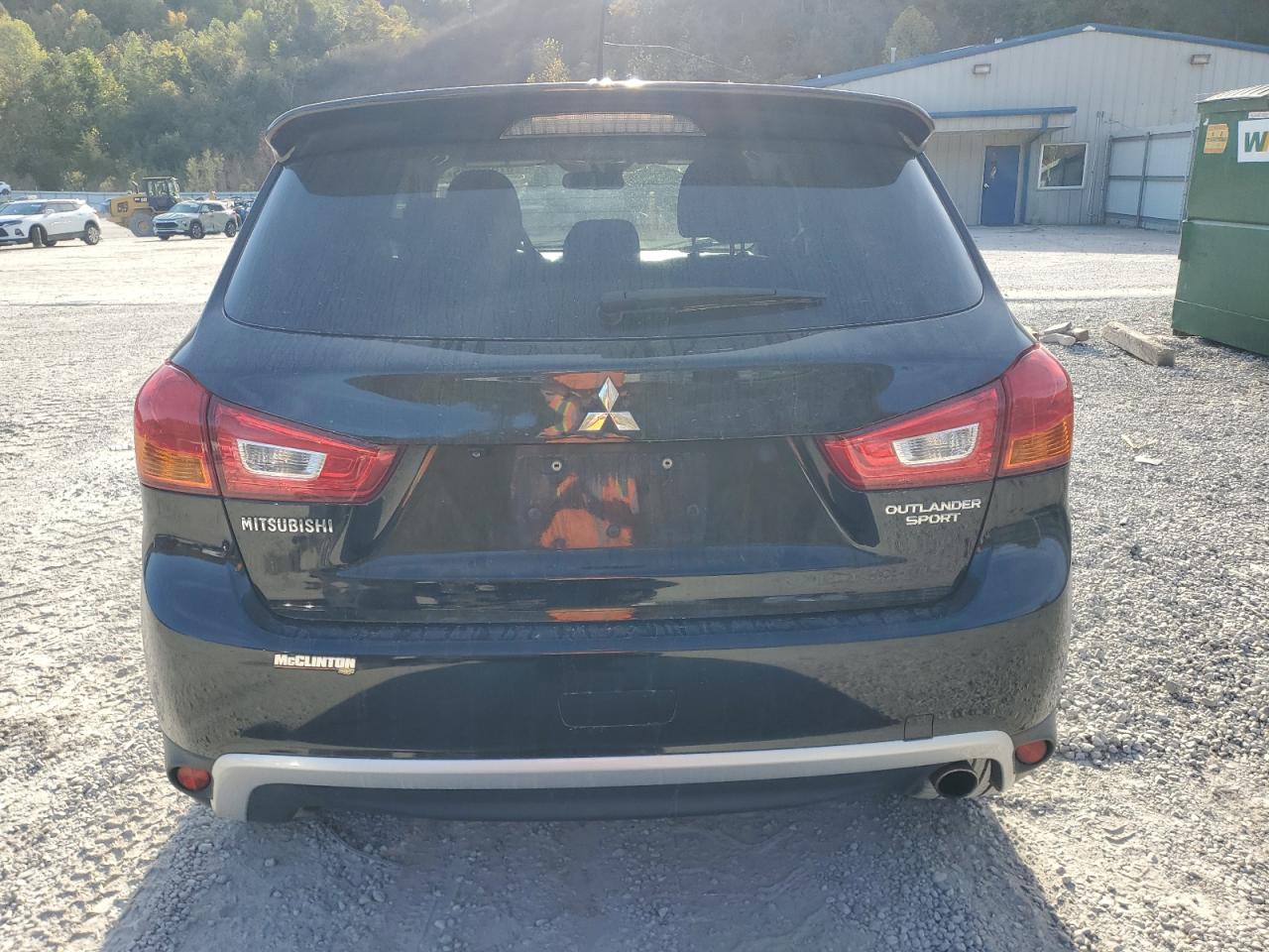 MITSUBISHI OUTLANDER SE