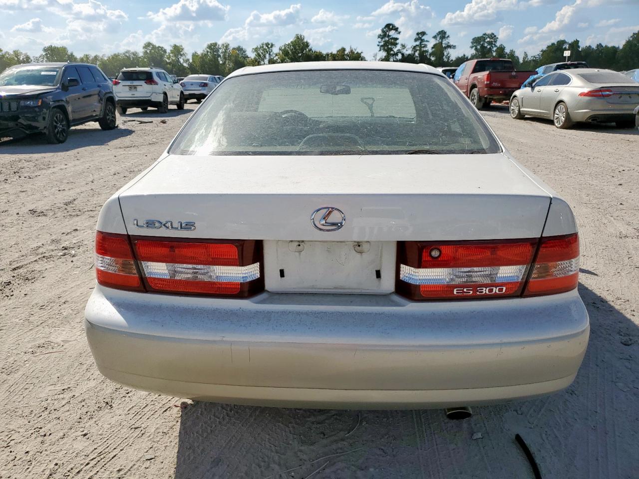 Lot #3296384641 2001 LEXUS ES 300