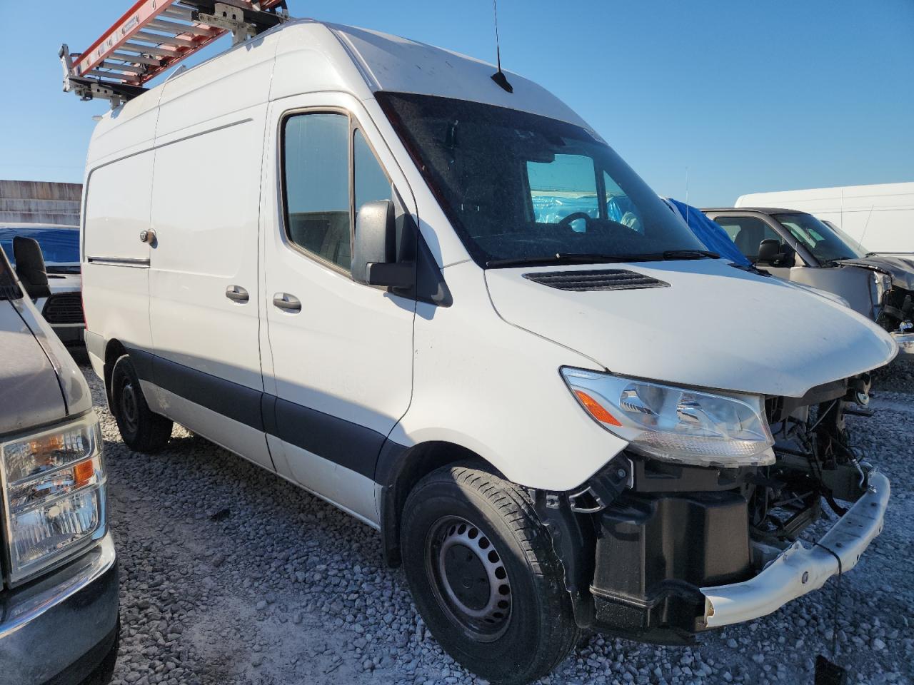 MERCEDES-BENZ SPRINTER 2500