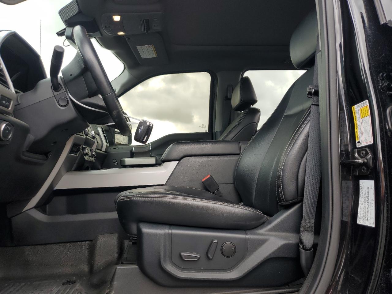 FORD F-250 SUPER DUTY