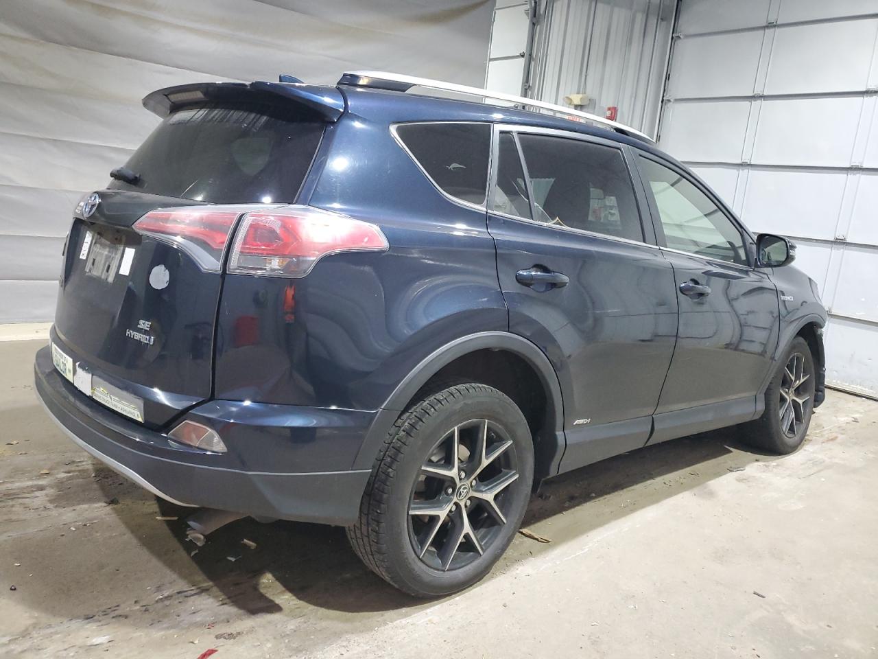 TOYOTA RAV4 SE