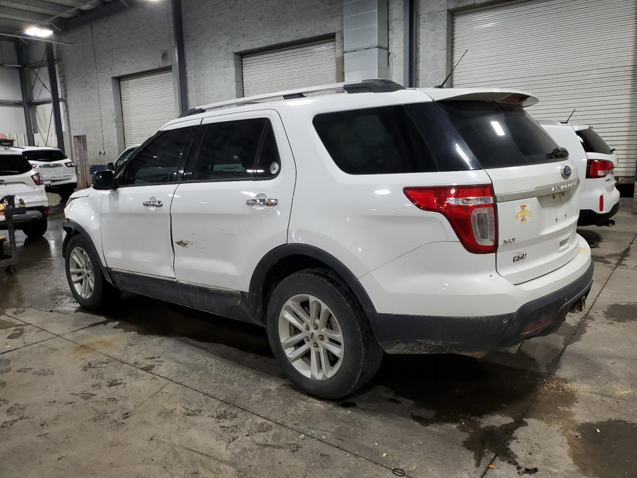 FORD EXPLORER XLT