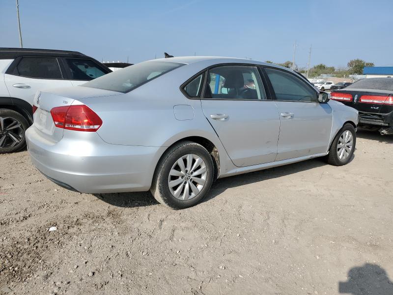 2015 VOLKSWAGEN PASSAT S - 1VWAT7A33FC058959
