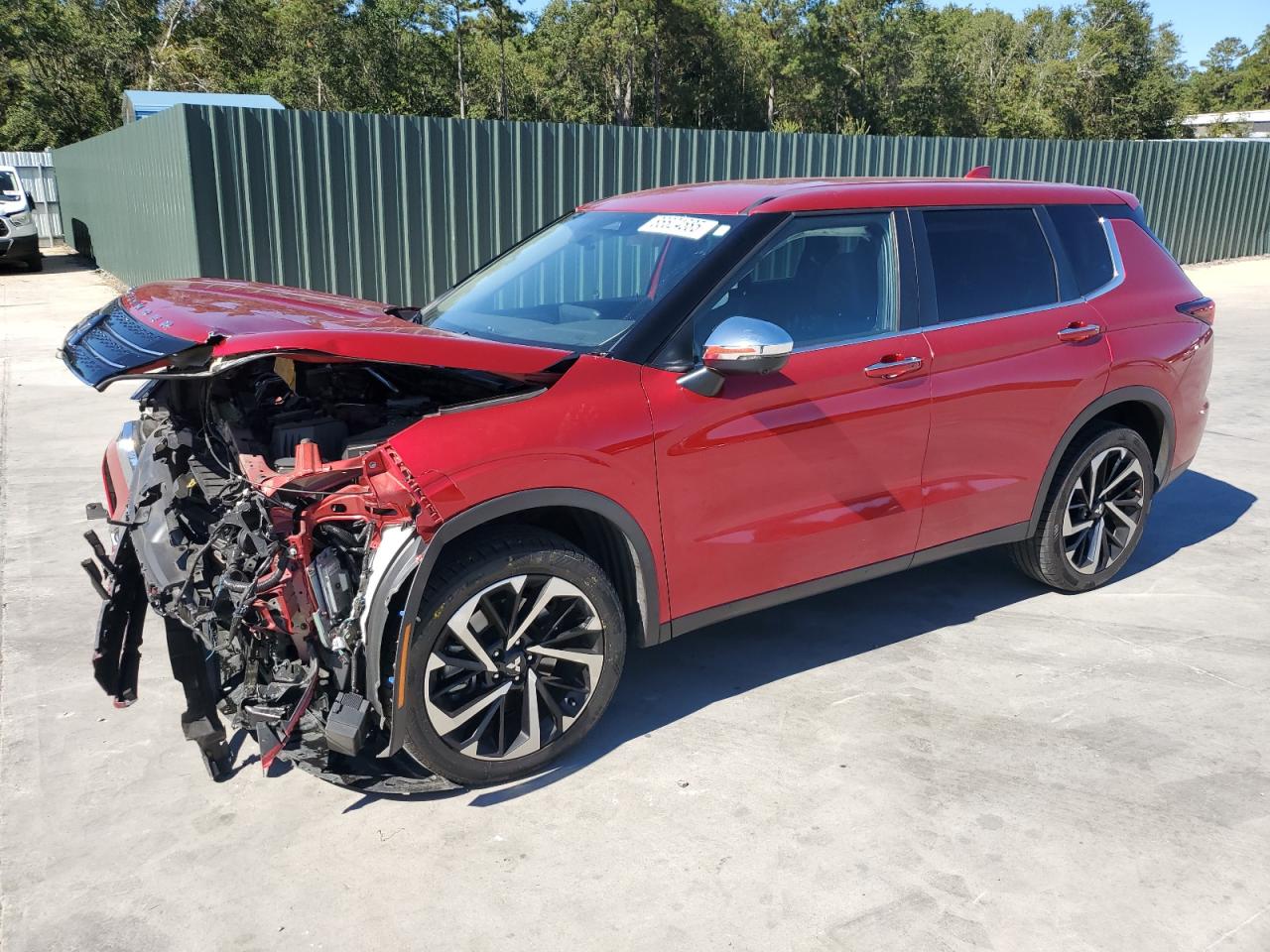 MITSUBISHI OUTLANDER SE