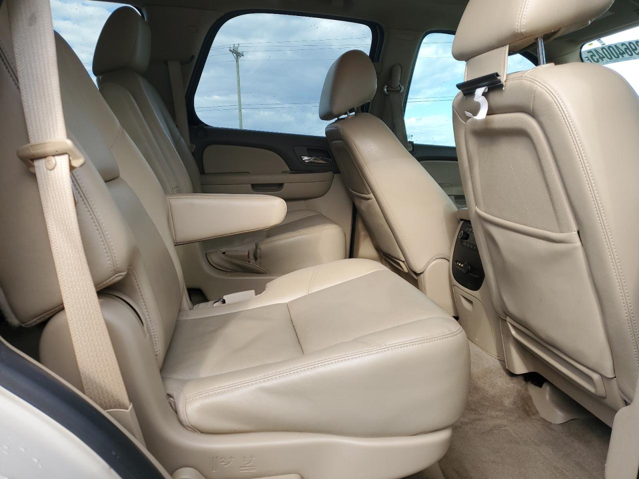 CHEVROLET TAHOE C1500 LTZ