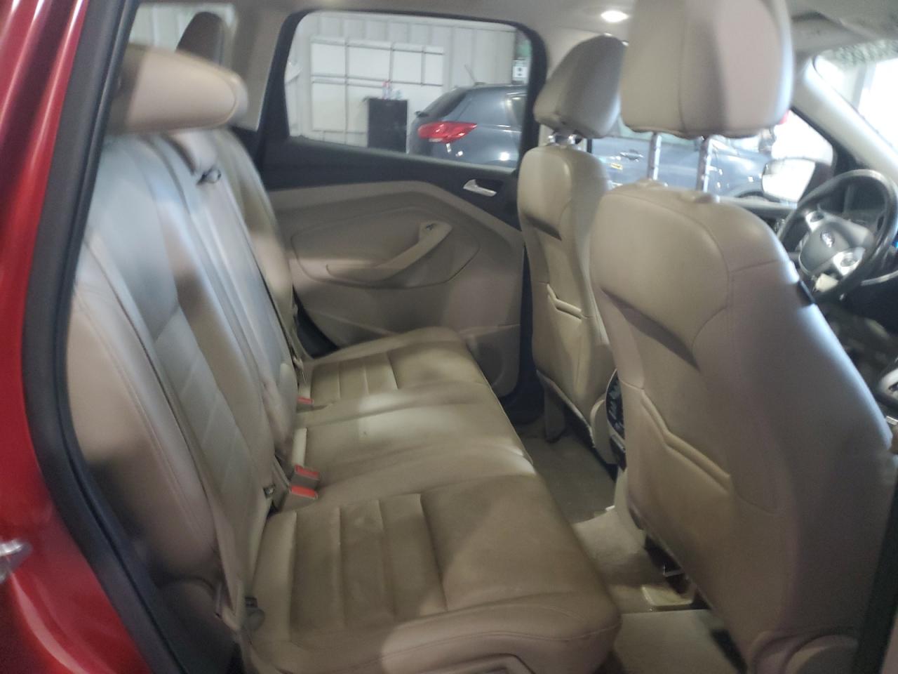 FORD ESCAPE TITANIUM