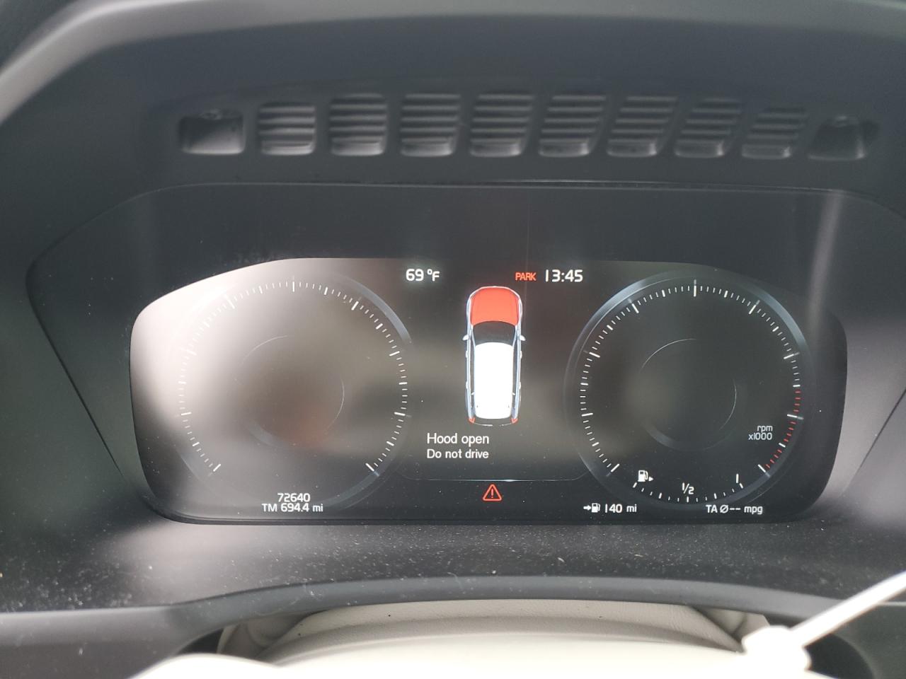 VOLVO XC90 T6 MOMENTUM