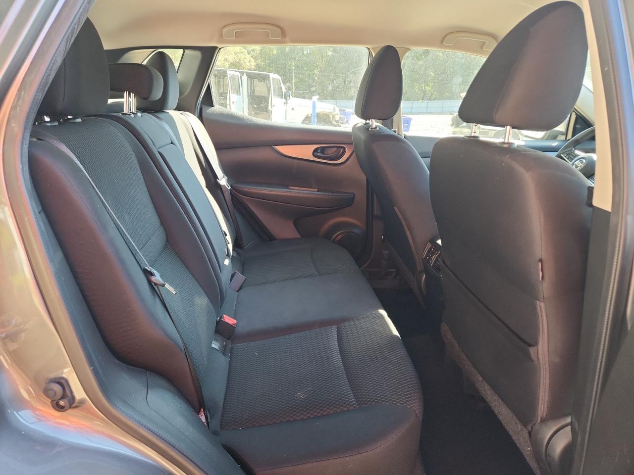 NISSAN ROGUE SPORT S