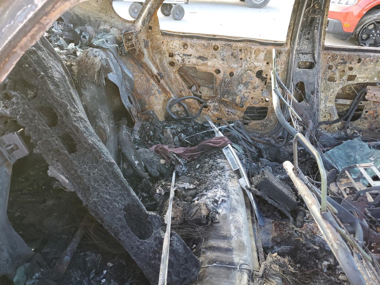 Lot #3290190219 2000 FORD TAURUS SES