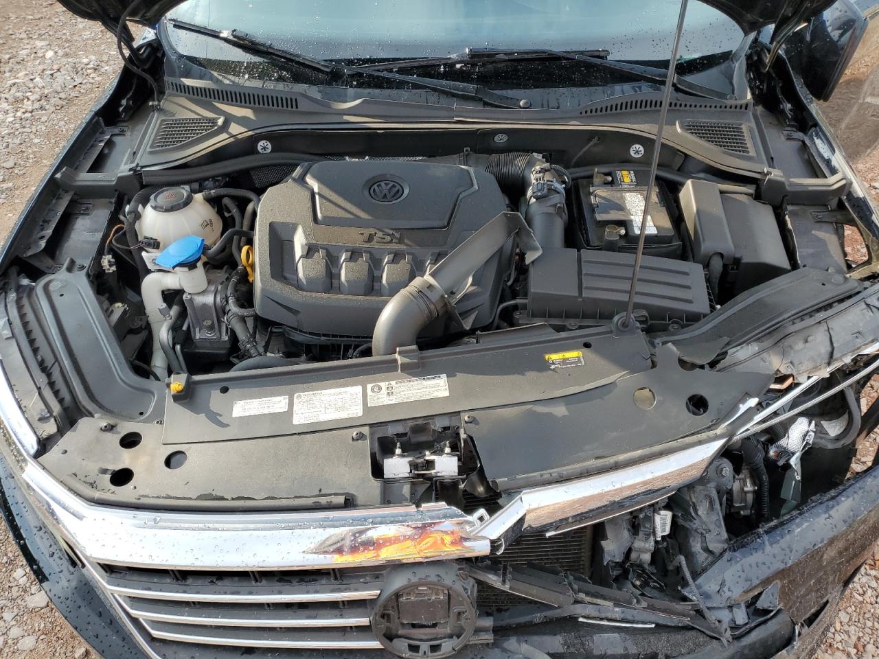 VOLKSWAGEN PASSAT SE