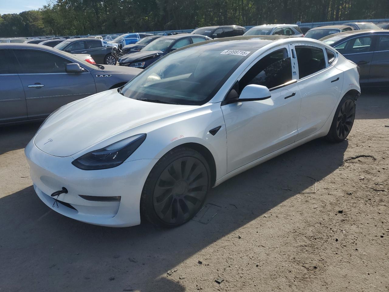 TESLA MODEL 3