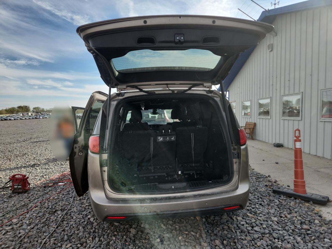 CHRYSLER PACIFICA TOURING PLUS