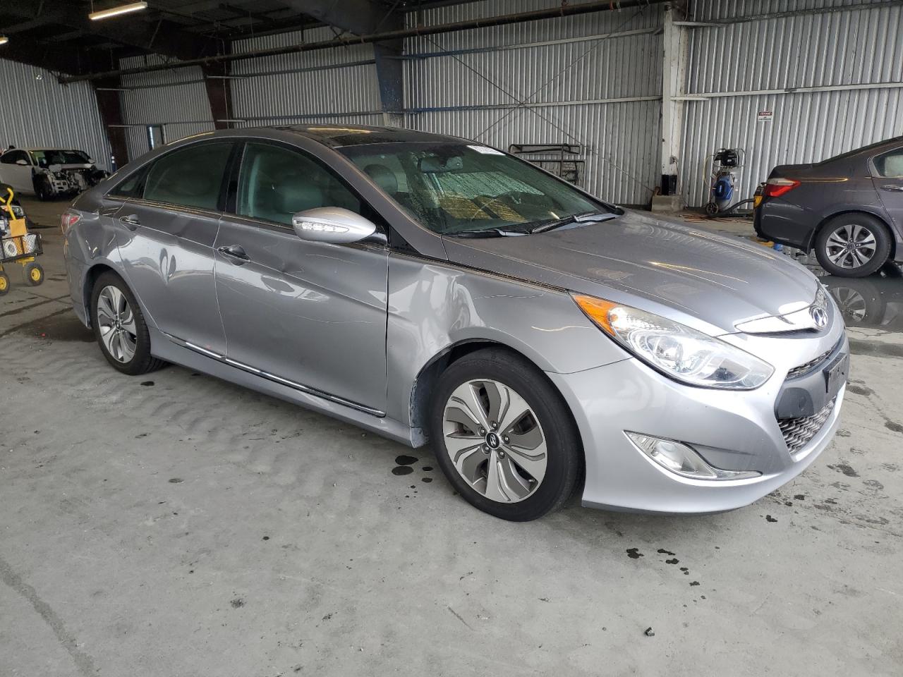HYUNDAI SONATA HYBRID