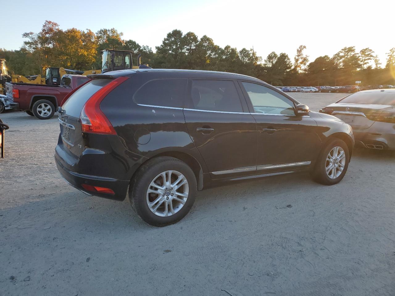 VOLVO XC60 T5 PLATINUM