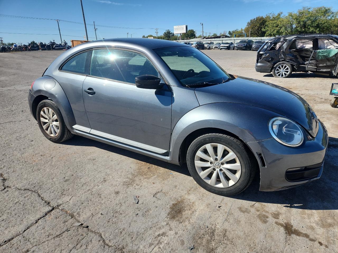 VOLKSWAGEN BEETLE
