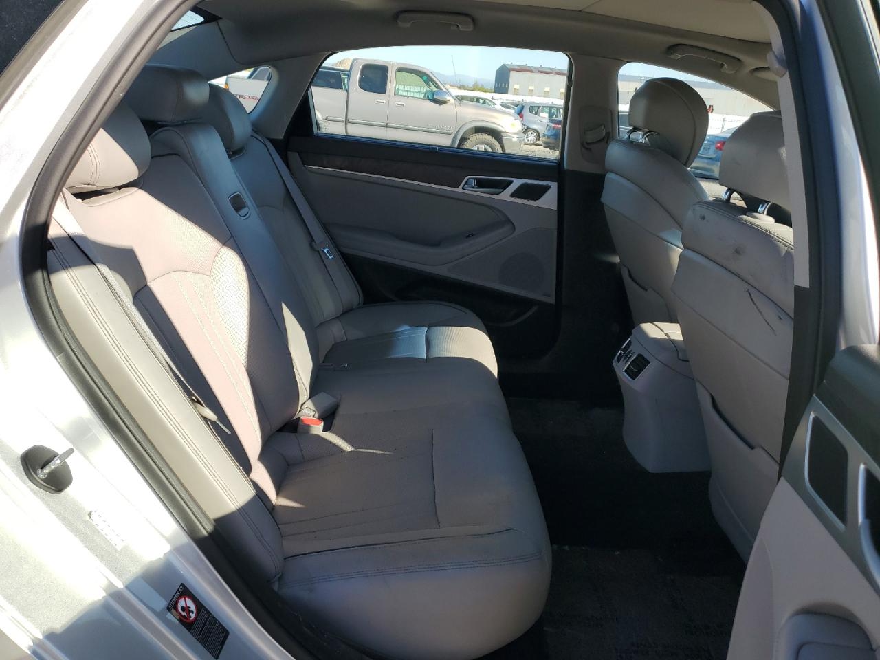 HYUNDAI GENESIS 5.0L