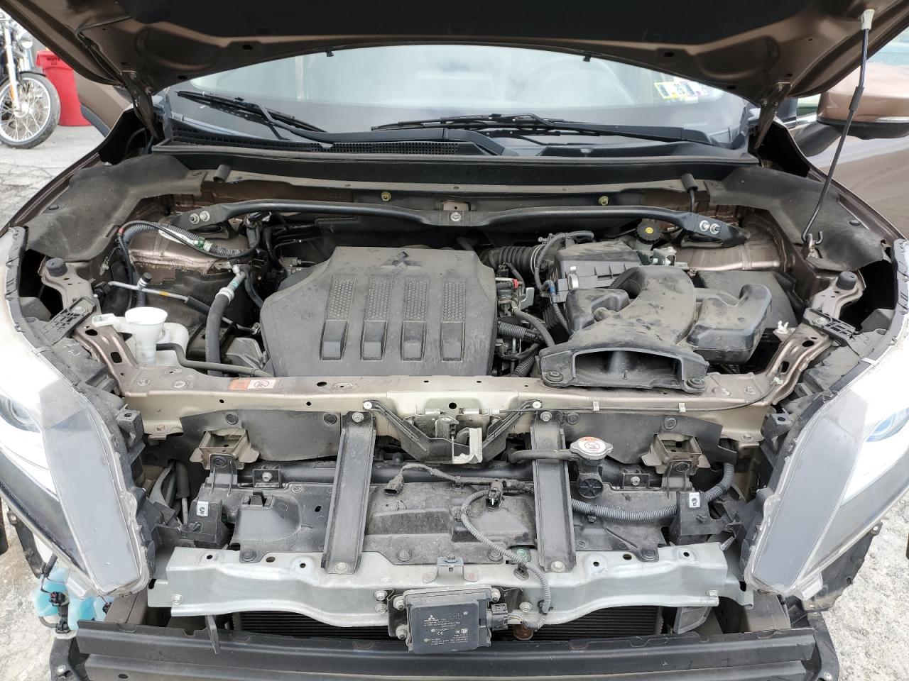 MITSUBISHI ECLIPSE SE