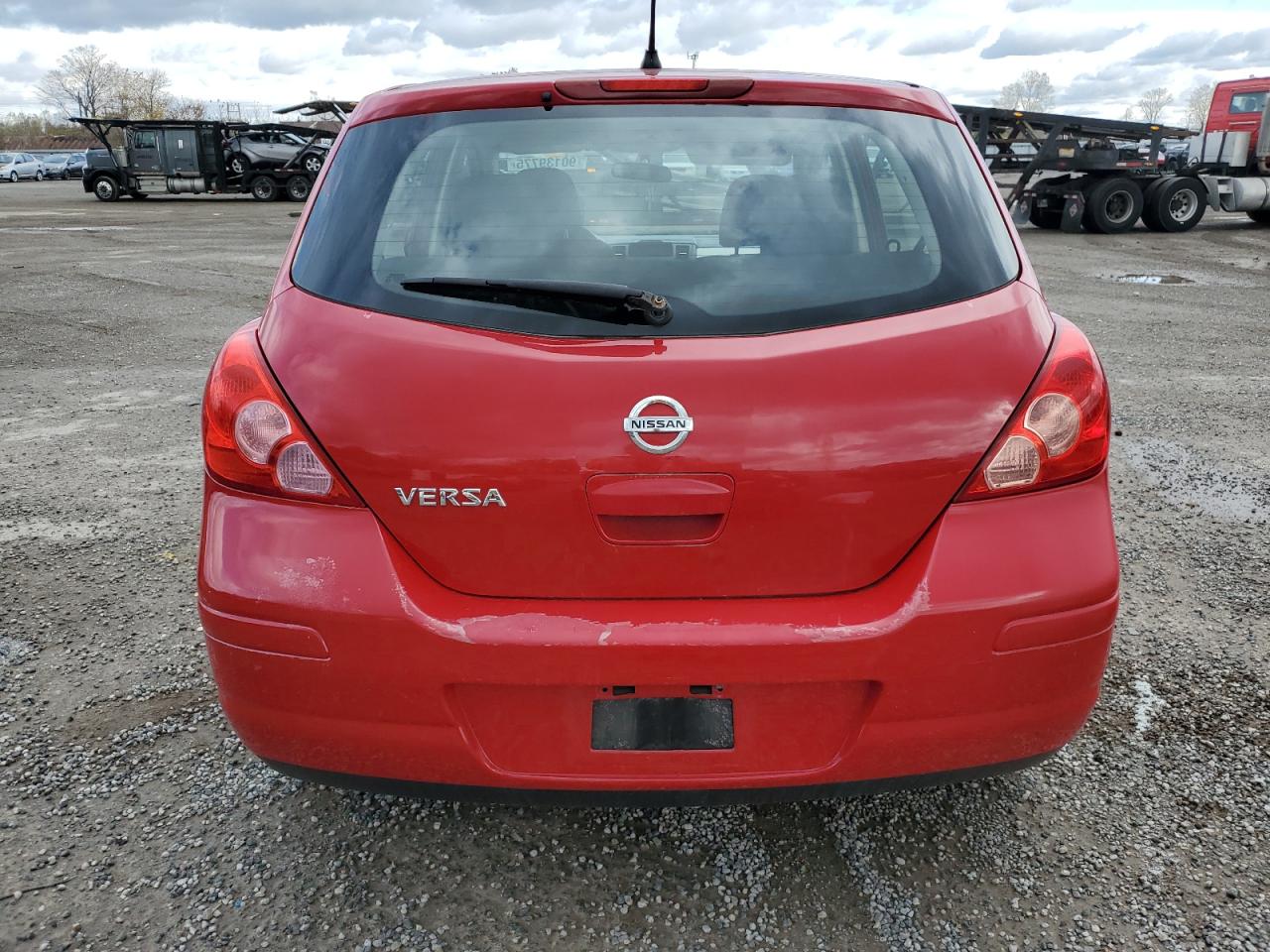 NISSAN VERSA S