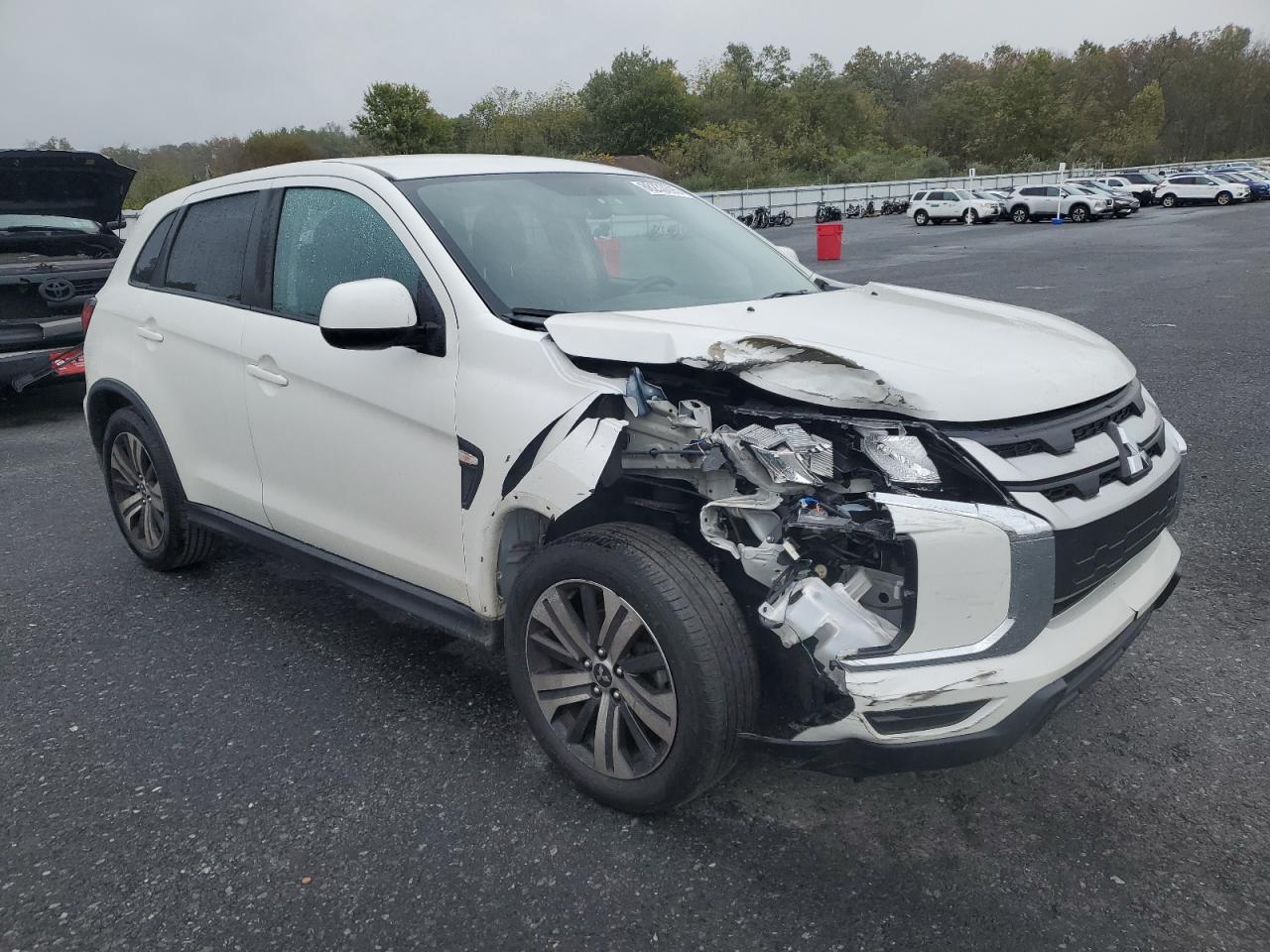 MITSUBISHI OUTLANDER ES