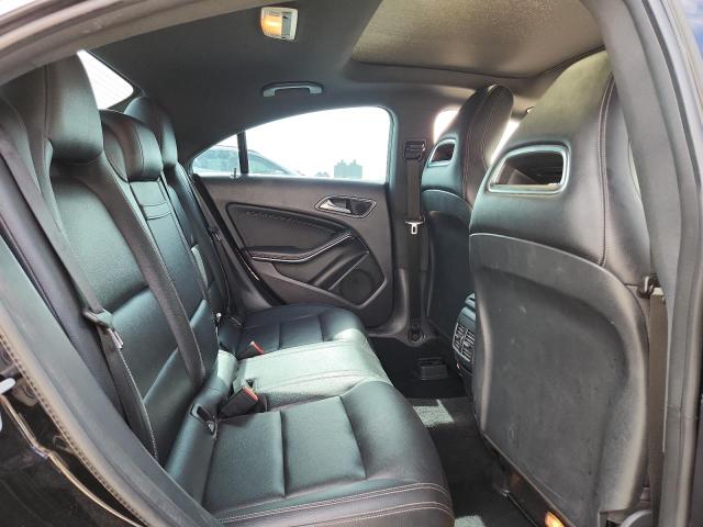 2018 MERCEDES-BENZ CLA 250 WDDSJ4EB8JN611573